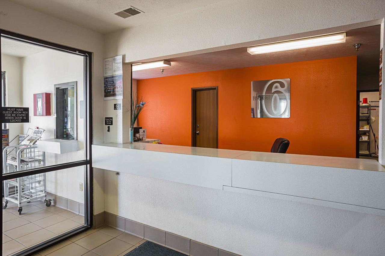 Motel 6 Omaha - IAT West Exterior foto