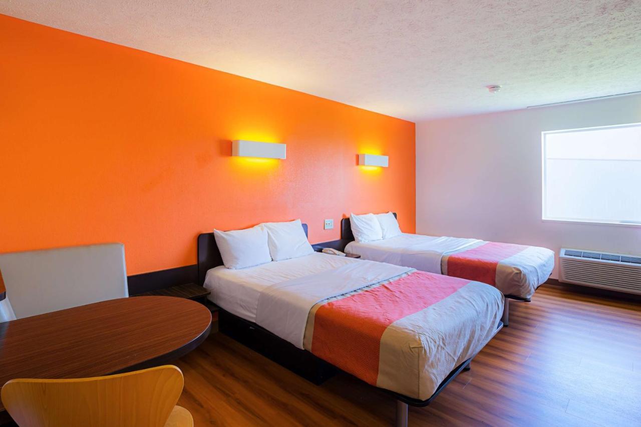 Motel 6 Omaha - IAT West Exterior foto